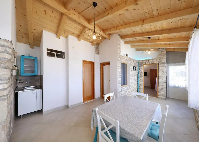 House Doria Nyaraló